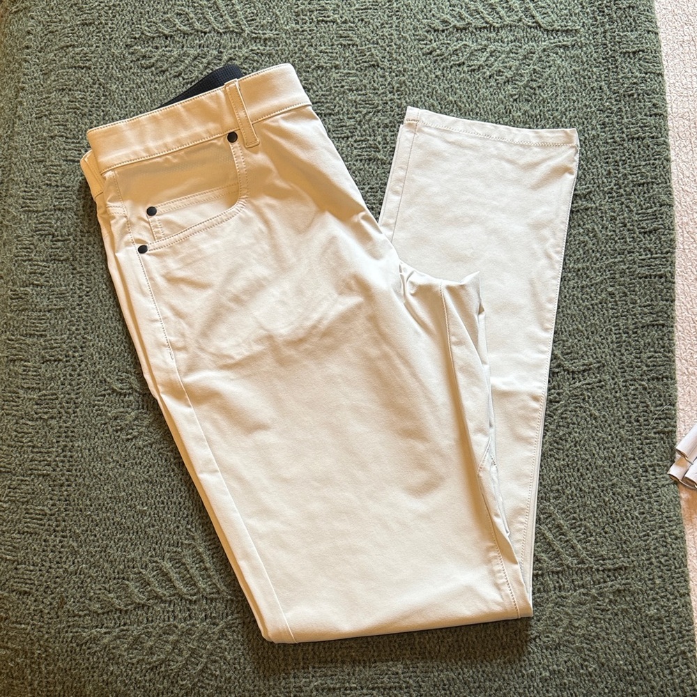 Nike Cream Slim Fit Golf Pants